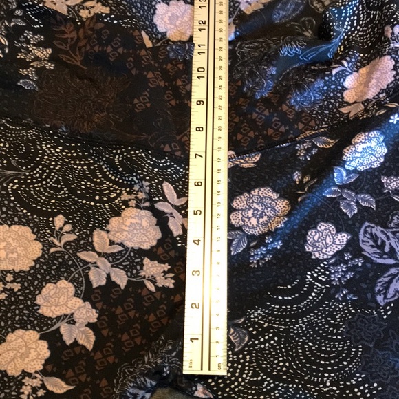 Women’s size XL members mark the lounge legging - Picture 5 of 9